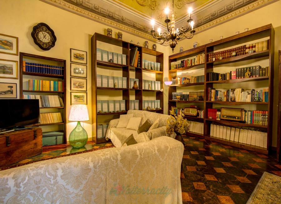 Residenza Storica Palazzo Ricciarelli Volterra
